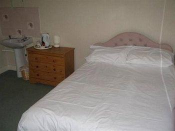 Holland Arms Hotel Gaerwen Extérieur photo